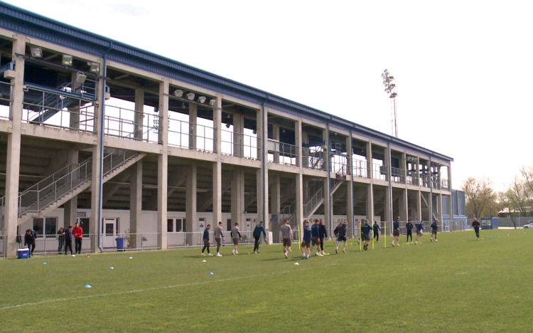 Szerdán folytatódik a bajnokság