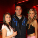 Egy belépő, két zenei stílus