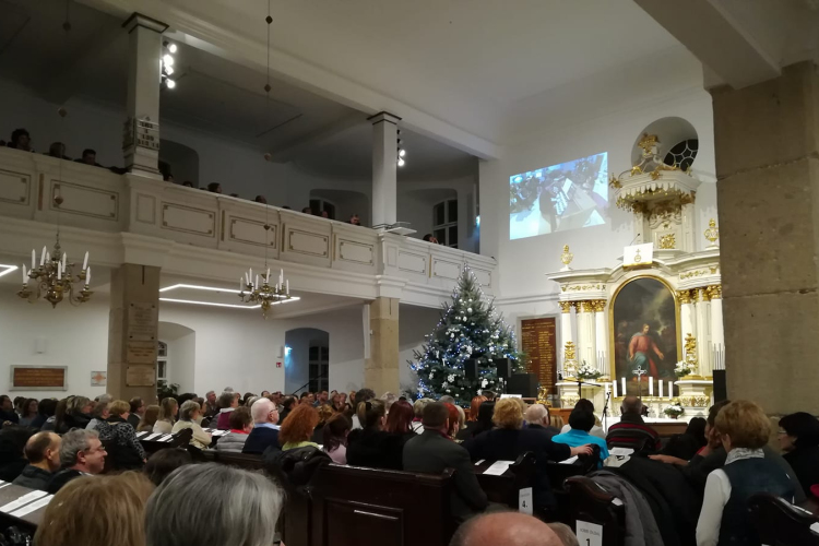 Varnus Xavér filmzenékkel brillírozott Győrben 