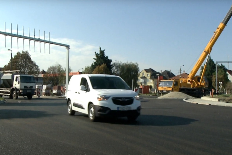 Vasárnap lezárások lesznek a Tatai úton
