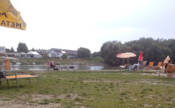 Újra lehet fürödni az Aranypart I-en