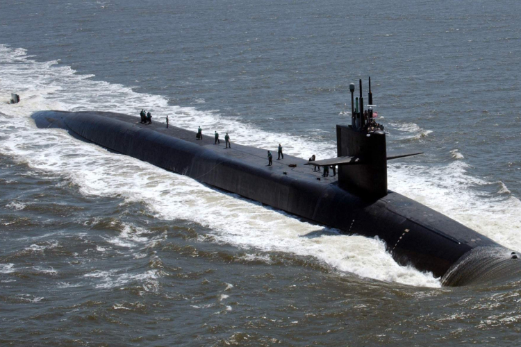 Donald Trump atomtengeralattjárókat vezényelt új pozícióba Dimitrij Medvegyev napokban tett kijelentésére reagálva