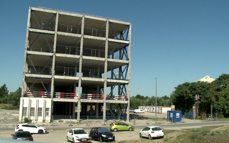 Nem állnak le a nagyberuházások Győrben