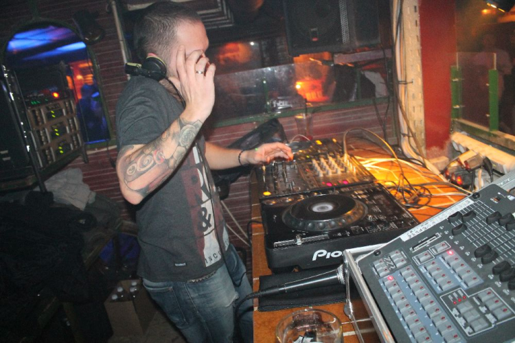 2014.12.17 szerda Lapos Dj:Marcee & Dj:Lisztes fotók:árpika