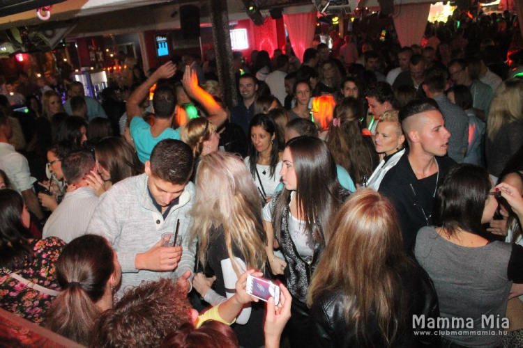 2015.09.26 Mamma Mia Video Disco DJ:Hubik & Solymi Konga Fotók:árpika