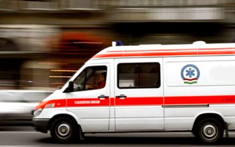 Előzésből halálos baleset a 85-ös főúton