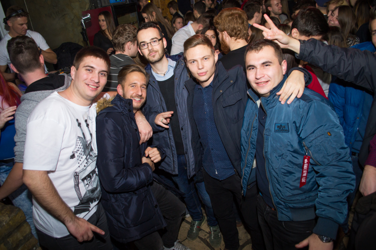 LAPOS_BULIFOTÓK_02_08