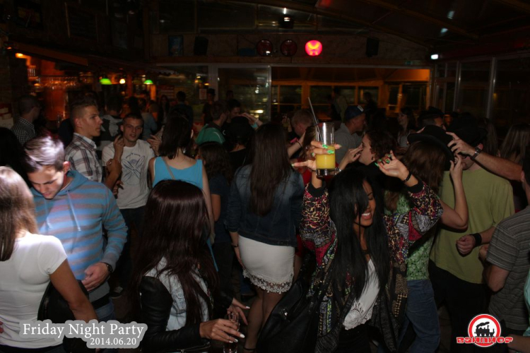 2014.06.20.Péntek - Friday Night Party