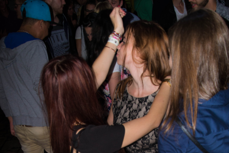 2015.09.11.Péntek - Fütyülős Party