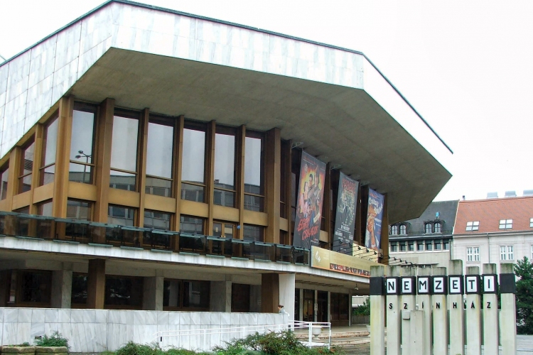 Próbaéneklést hirdet a Győri Nemzeti Színház 