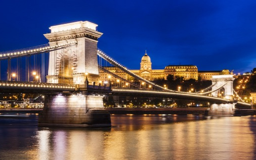 Felújítás vár a Lánchídra és az alagútra