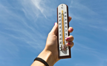 Jön a nyár! 27 fok is lehet ma