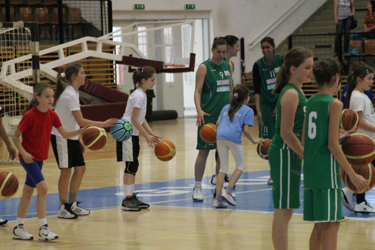 2013.04.29.Hétfő Évzáró Kosárdzsem fotók:árpika