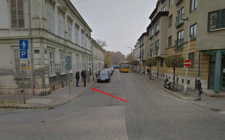 Ideiglenes buszmegálló változás! 