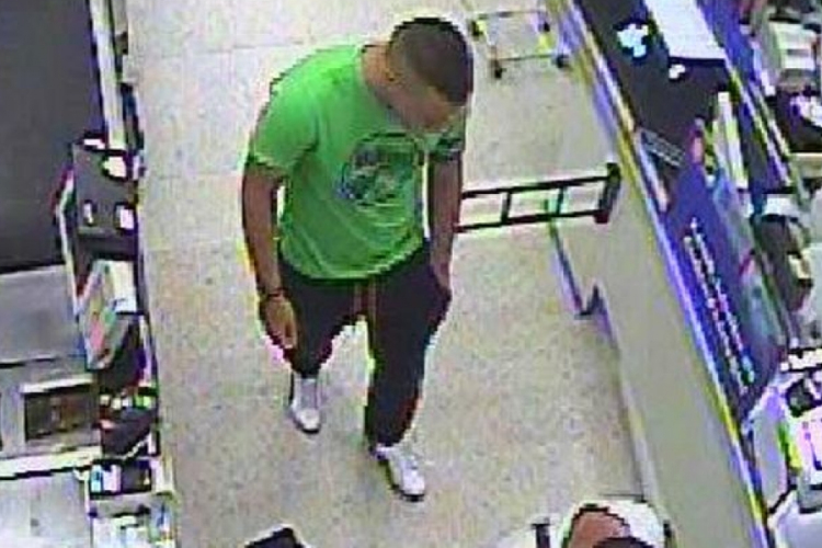 Szeszes italt loptak egy győri bevásárlóközpontból  