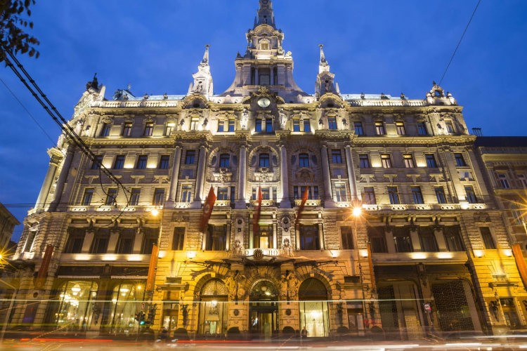 Francia vállalat vette meg a budapesti New York Palotát