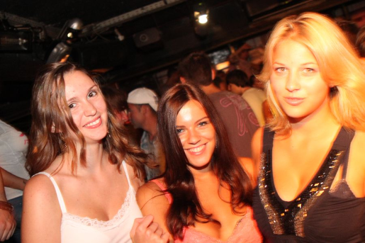 2013.07.31.Szerda Banhof Lapos Tom Symon,Marcee,Slim,Milán Video Disco Fotók:árpika