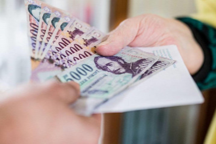 A héten kézhez kapjuk a januárban esedékes családtámogatásokat