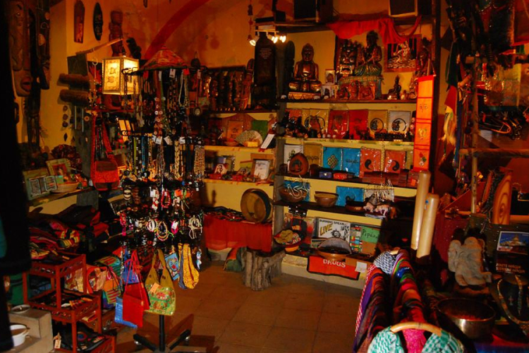  25 év után bezár a Bahia Győr