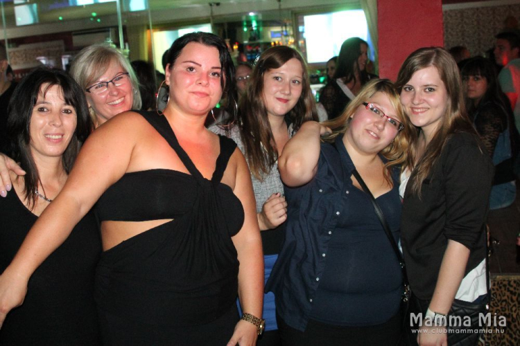 2014.08.22 Pénteki házibuli fotók:árpika