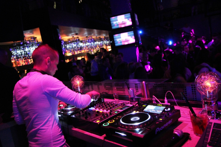 Club Vertigo - Ladies Free 2013.03.30. (szombat) (1) (Fotók:Vertigo)