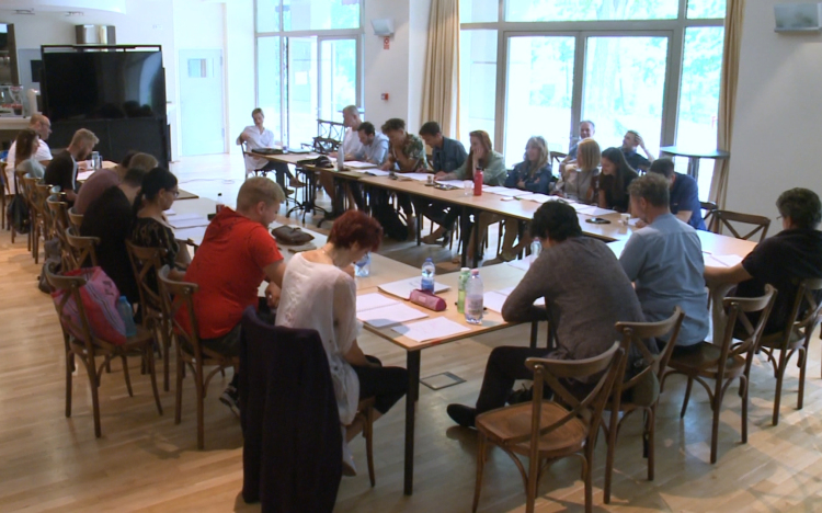 Részegen az élet nagy kérdéseiről