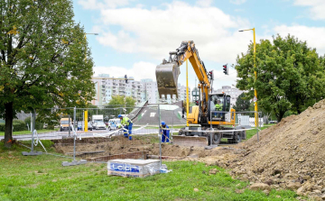 Öregek a vízcsövek sorozatos csőtörések, felújítások Marcalvárosban
