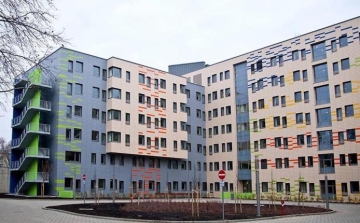 Adományból újítottak fel egy kórtermet a győri kórházban