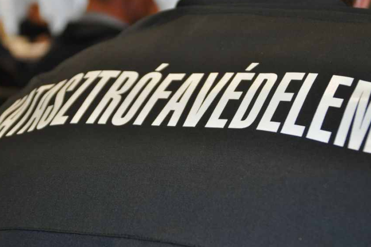 Tömegkarabol az M3-as sztrádán