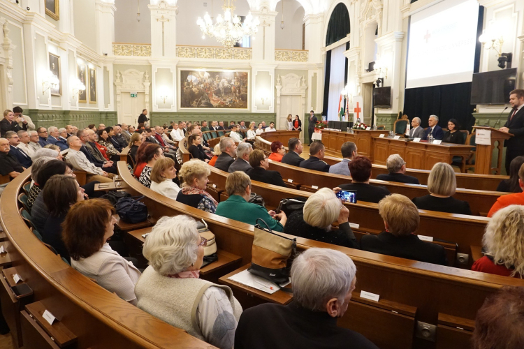 Jubiláló véradókat köszöntöttek