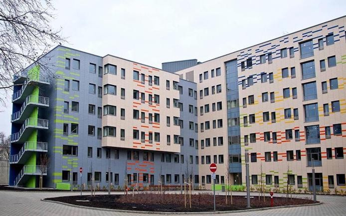 Adományból újítottak fel egy kórtermet a győri kórházban