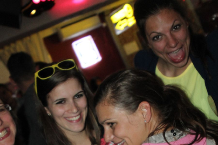 2013.06.01Szombat Mamma mia Dj:Balage fotók.árpika