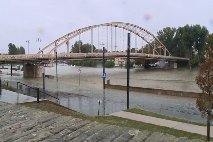 Intenzív áradásra készülnek Győrben is