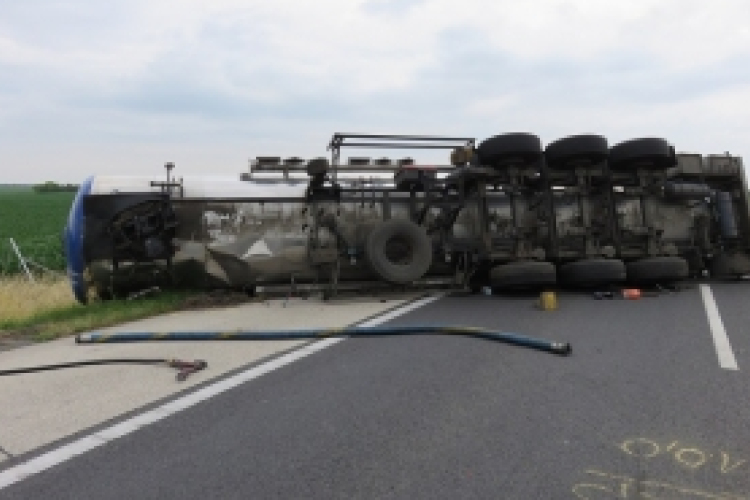 Még tart a műszaki mentés az M1-es autópályán