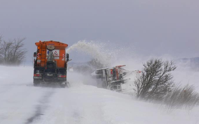 Vigyázat! Ismét erős szelet és hófúvást jósolnak