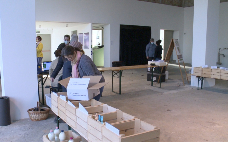 Először rendeztek magbörzét Győrben