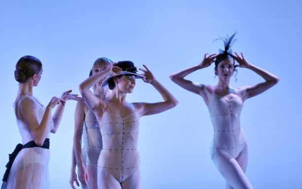 Coco Chanel eltáncolt titka 