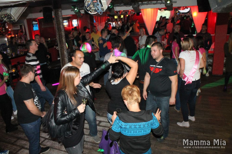 2016.10.14.Mamma Mia Pezsgőt a Csajoknak Dj:Hubik Fotók:árpika 
