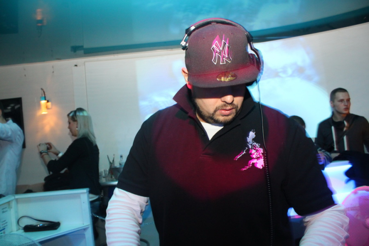 HAMVAI P.G. vs. NEWIK