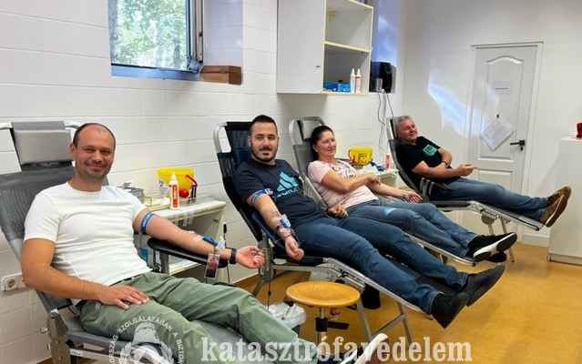 700 ember gyógyulását segítették elő