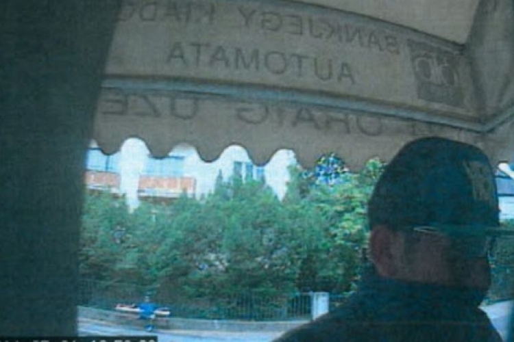 Pénztárcát lopott, majd pénzt kísérelt felvenni Győrben 