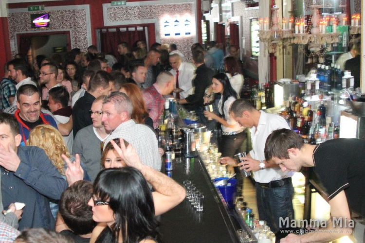 2013.11.22.Szombat Mamma Mia FeelharmonX Dj:Balage fotók.árpika