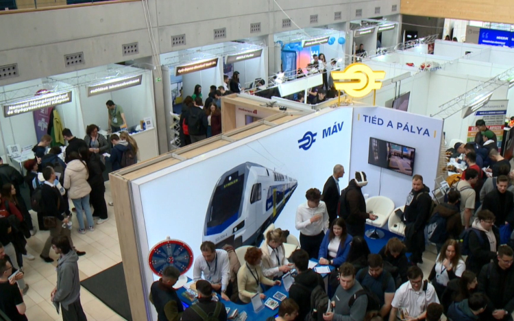 Állásbörze Győrben: volt miből válogatni