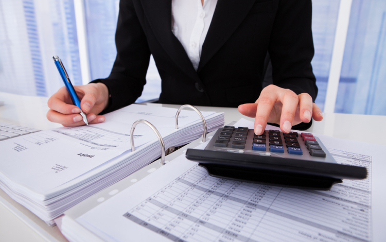 Év elejéig dönthetnek sorsukról az eva-sok 