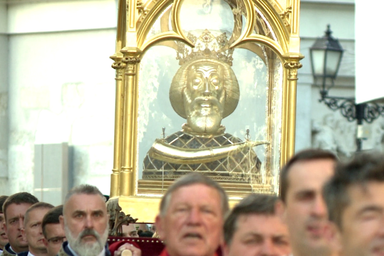 Ünnepi szentmise és körmenet