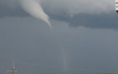 Tornádó csapott le Debrecen mellett