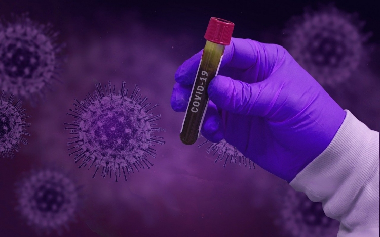 Meghaladta a 2,3 milliót a regisztrált koronavírus-fertőzöttek száma a világban