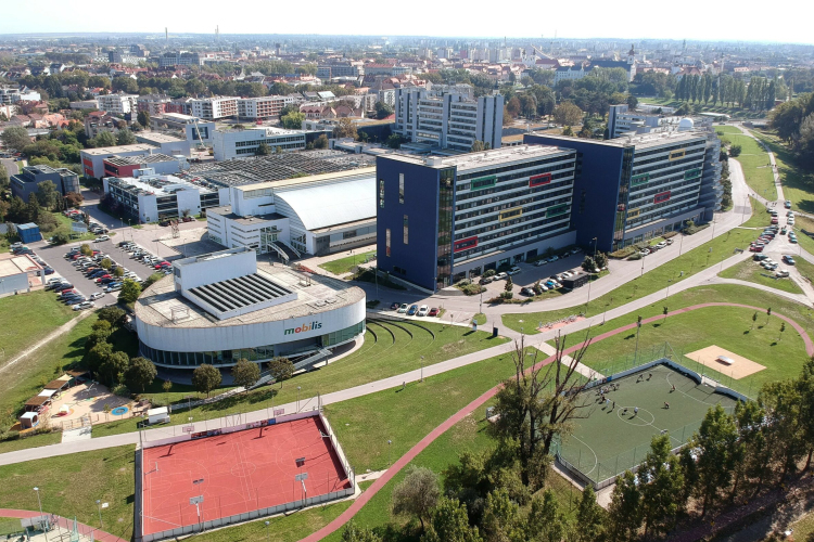 Sokan jelölték meg első helyen a Széchenyi István Egyetemet