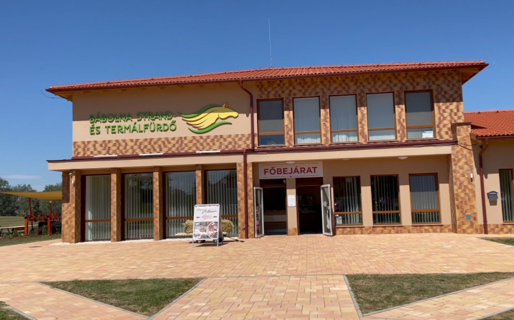 Strandolnál? Irány Bábolna!