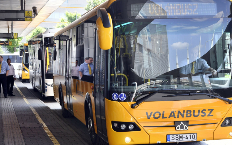 Új menetrendet vezet be a Volánbusz több térségben